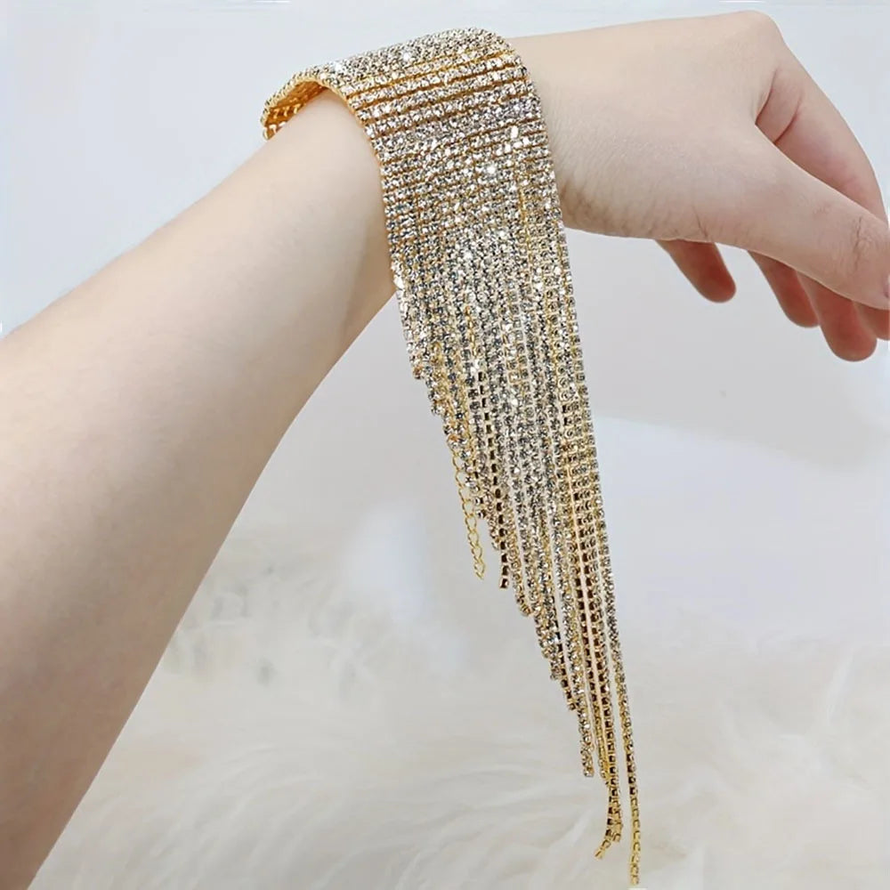 Fashion Large Rhinestone Cuff Bracelet for Women Girls Sparkly Shine Elegant Long Tassel Design Stage Party Wrist Jewelry