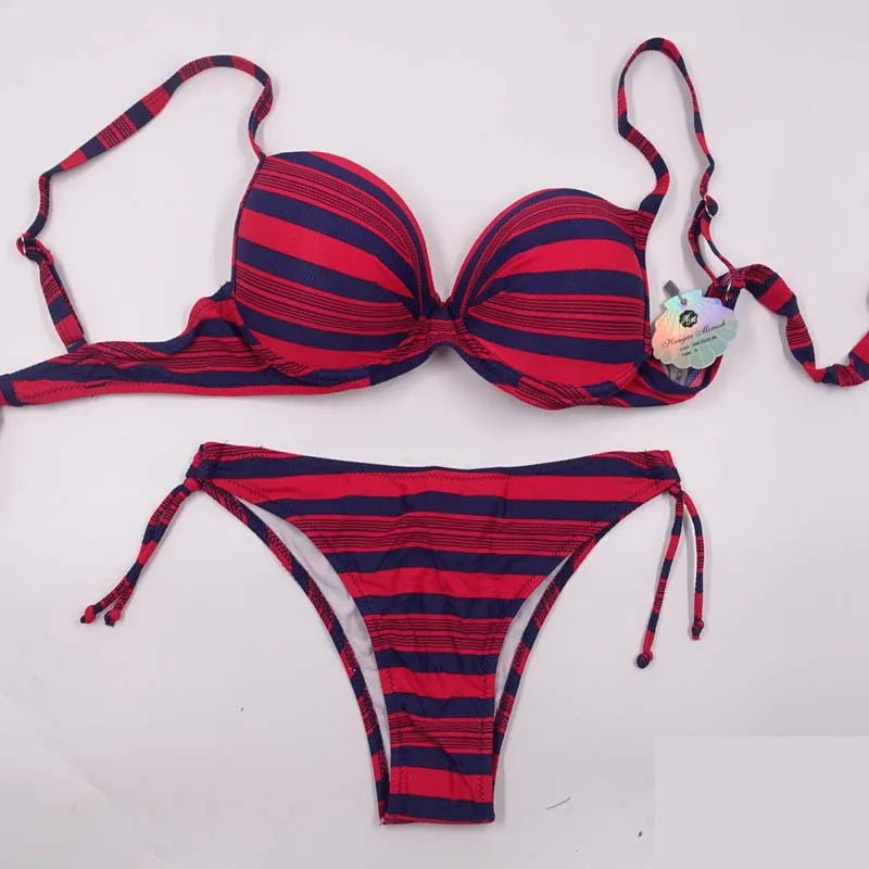 Conjunto de Biquíni com Bojo e Calcinha - com ou sem amarração