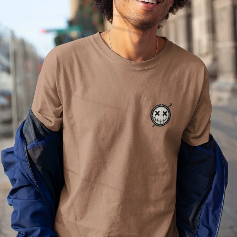Men's T-Shirt GuGi Coat of Arms Smile Stitched Needle Print Small Minimalist CM01-504