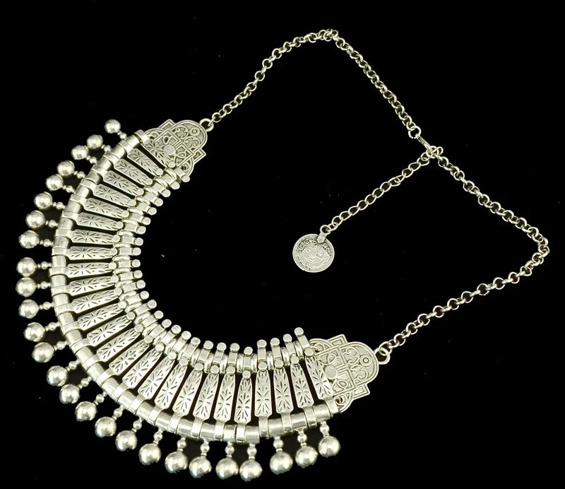 Gypsy Boehmian Hippie Collar Necklaces for Women Big Chunky Tibetan Silver Metal Necklace Festival Turkish Party Jewelry Gift