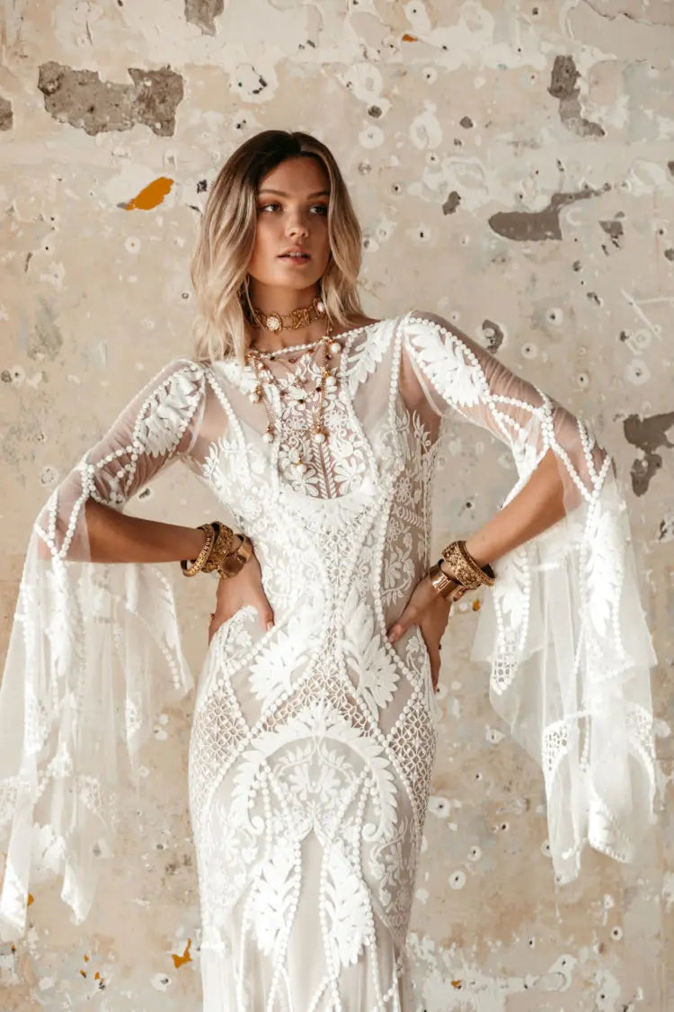 Elegant Mermaid Wedding Dresses Long Sleeves Appliques Lace Bridal Gowns Custom Made Sexy Backless Sweep Train Wedding Dress