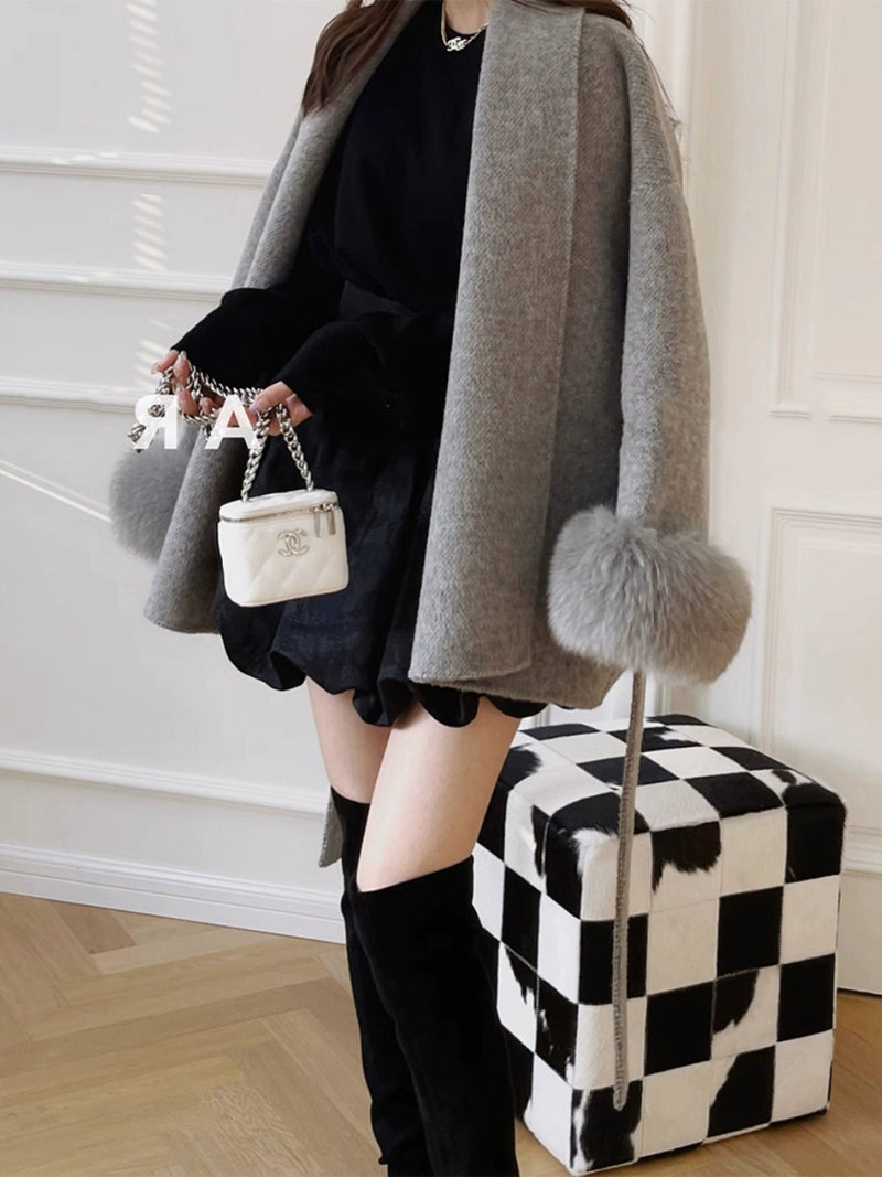 Casaco curto reversível de cashmere em pele de raposa estilo clássico