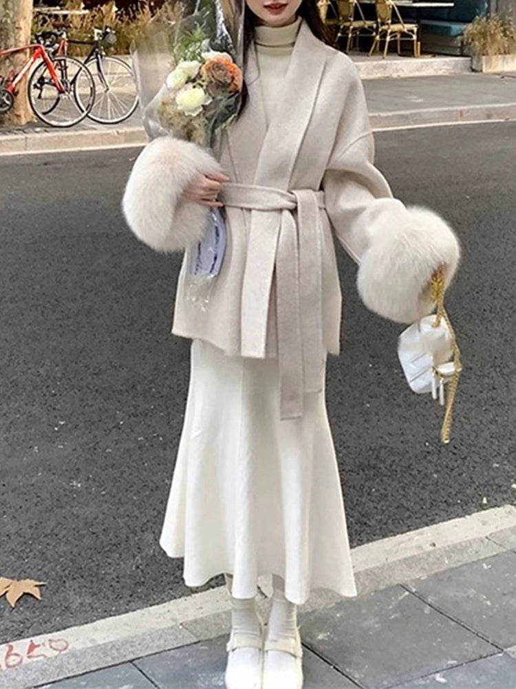 Casaco curto reversível de cashmere em pele de raposa estilo clássico