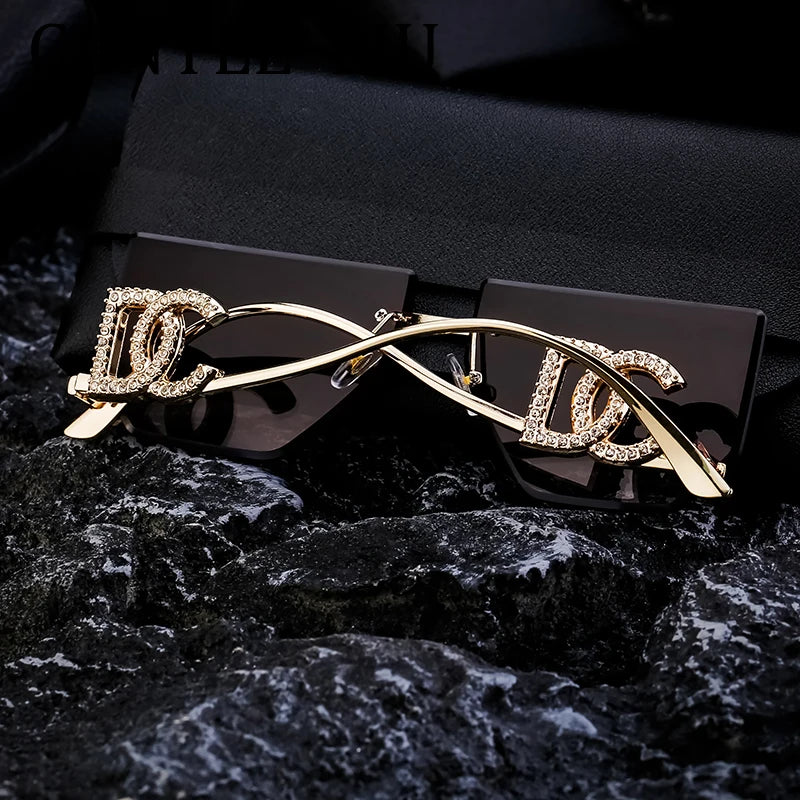 Óculos de sol quadrados sem aro punk femininos, armação de metal, design de marca de luxo, óculos retrô para mulheres, proteção UV400, 2025