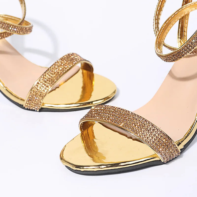 Sandálias de Salto Alto Mulheres Strass Sexy Transparente Sandálias de Salto Alto Feminino Novos Sapatos de Festa de Verão Senhoras Bombas Plus Size