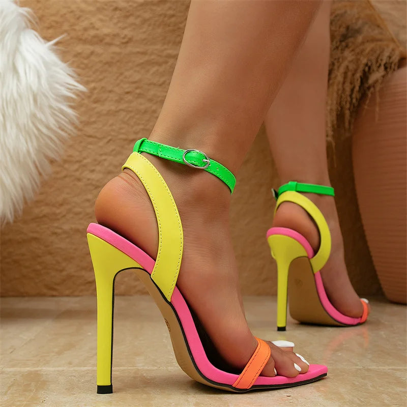 Sandálias Mix Colors Mulheres Sexy Stiletto Sandálias Aconchegante Couro Bico Fino Fivela Tira Salto Alto Festa de Verão Sapatos de Baile Tamanho 42