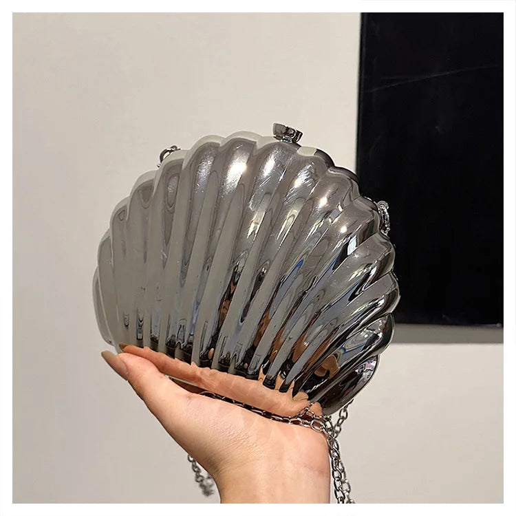 Evening Bags Shell Shape Women Clutch Bags 2024 New Wedding Bridal Handbag Pearl Beaded Fashion Shell Chain Party Bags