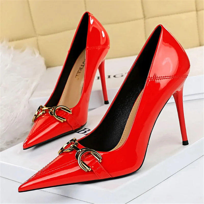 Sapatos de salto alto sensuais de 10 cm, cor vinho, nude, para mulheres, stripper, salto agulha, couro brilhante, para casamento, noiva, vermelho de qualidade