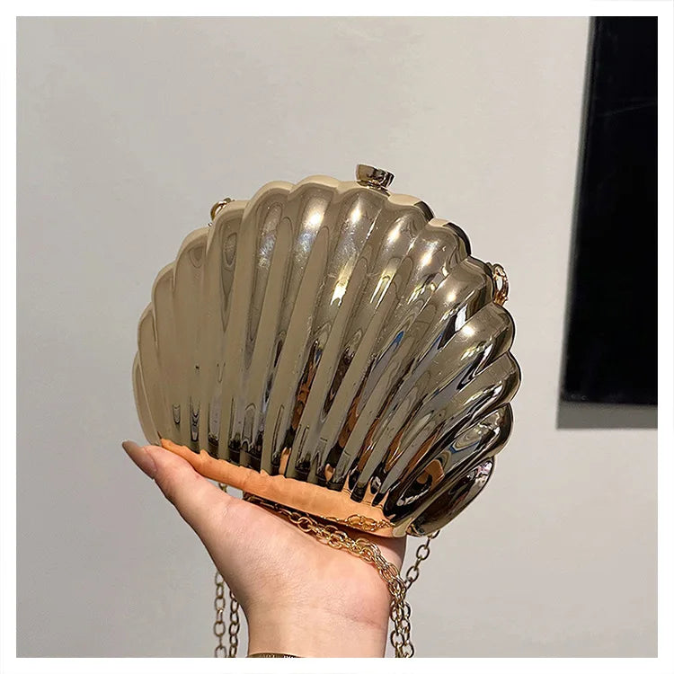 Evening Bags Shell Shape Women Clutch Bags 2024 New Wedding Bridal Handbag Pearl Beaded Fashion Shell Chain Party Bags