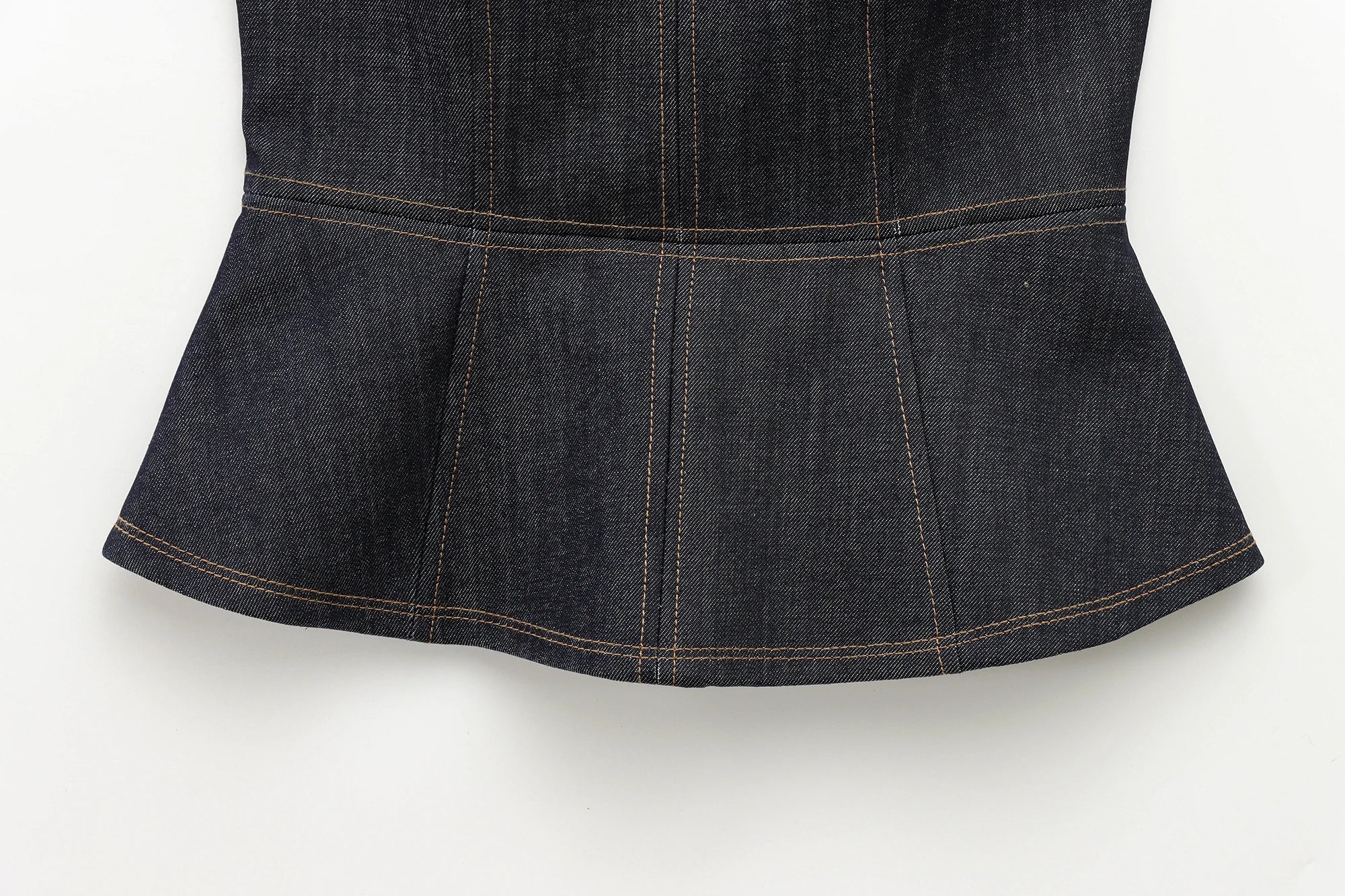 TRAFZA 2025 Conjunto de Blazer e Calça Jeans , Casaco Slim com Gola Redonda + Corpete com Decote em V + Jeans Feminino Vintage de Perna Larga