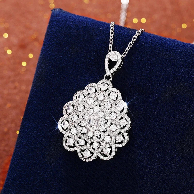 Huitan Gorgeous Female Necklace Full Bling Iced Out Cubic Zirconia Pendant Wedding Party Gift Luxury Necklace Jewelry for Women