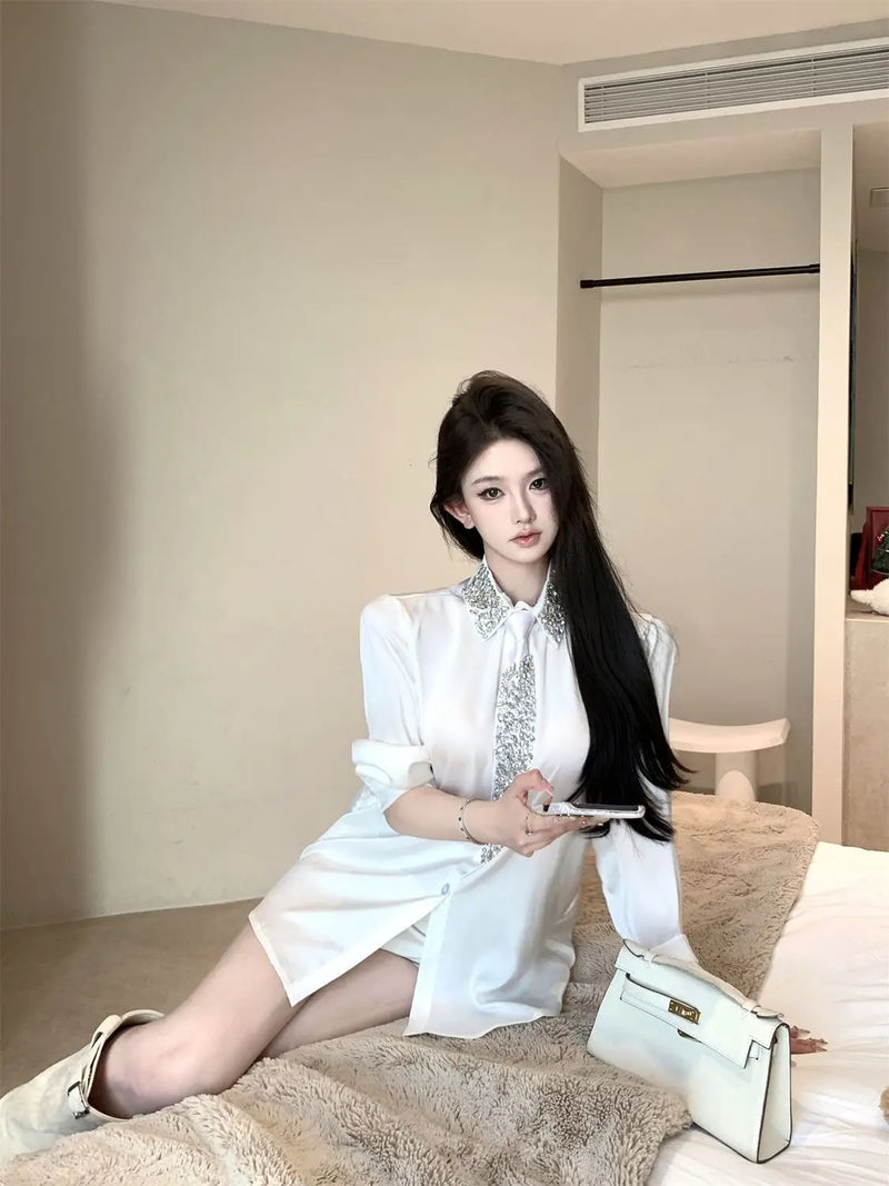 Camisas de cetim com gravata diamantes para mulheres, blusas soltas de manga comprida com lapela e lapela, elegantes francesas, para combinar com todas as mulheres, primavera 2025