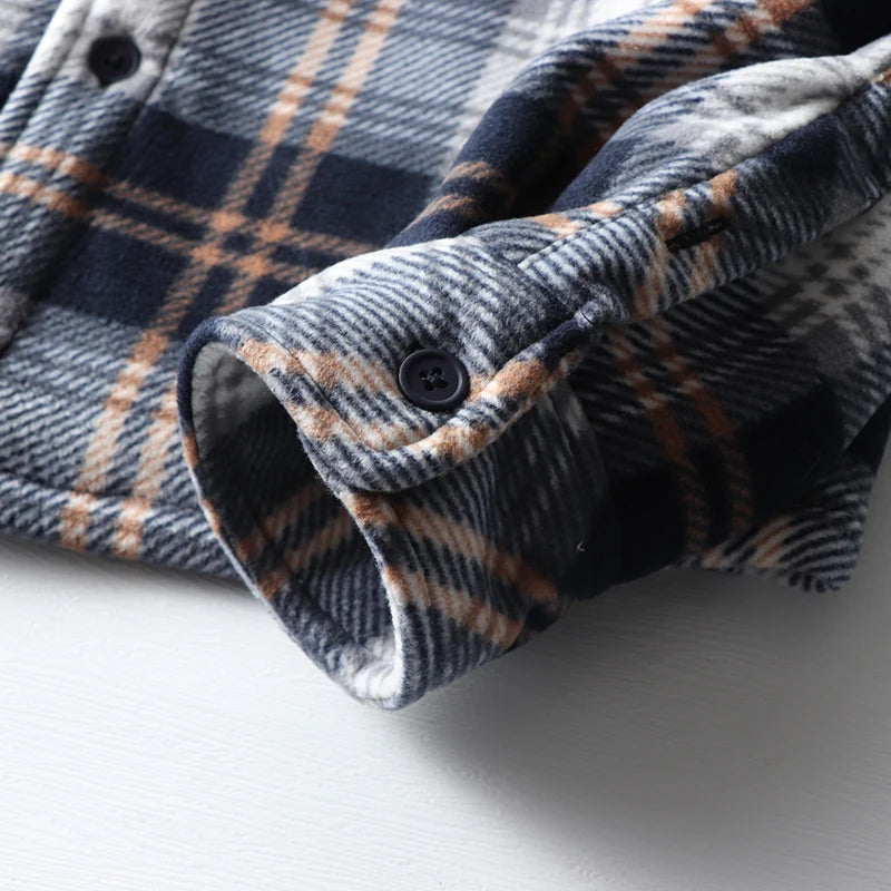 Thickened Plaid Shirt Coat Couples Style Fleece Lined Lamb Fur Casual Warm Outerwear for Men And Women Polyester Fabric