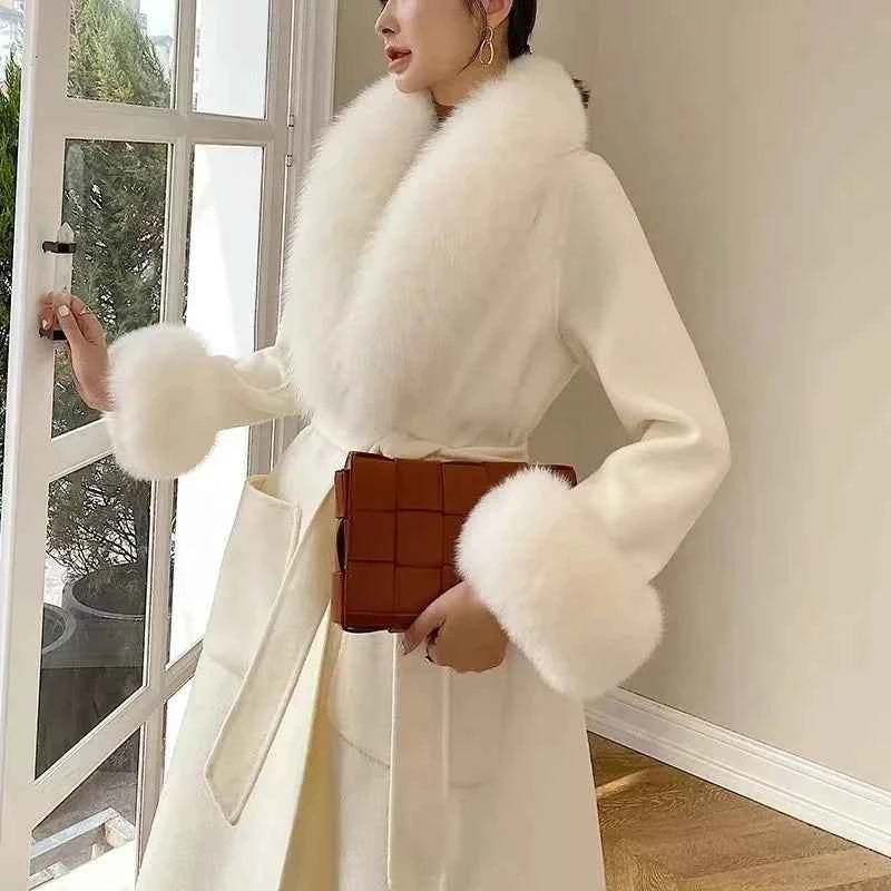 Luxury 2025 Real Fox Fur Collar And Cuffs Set for Women Winter Neck Warmer Fashion Scarf ShawlS Wrap Combo Large Size Furry Fur