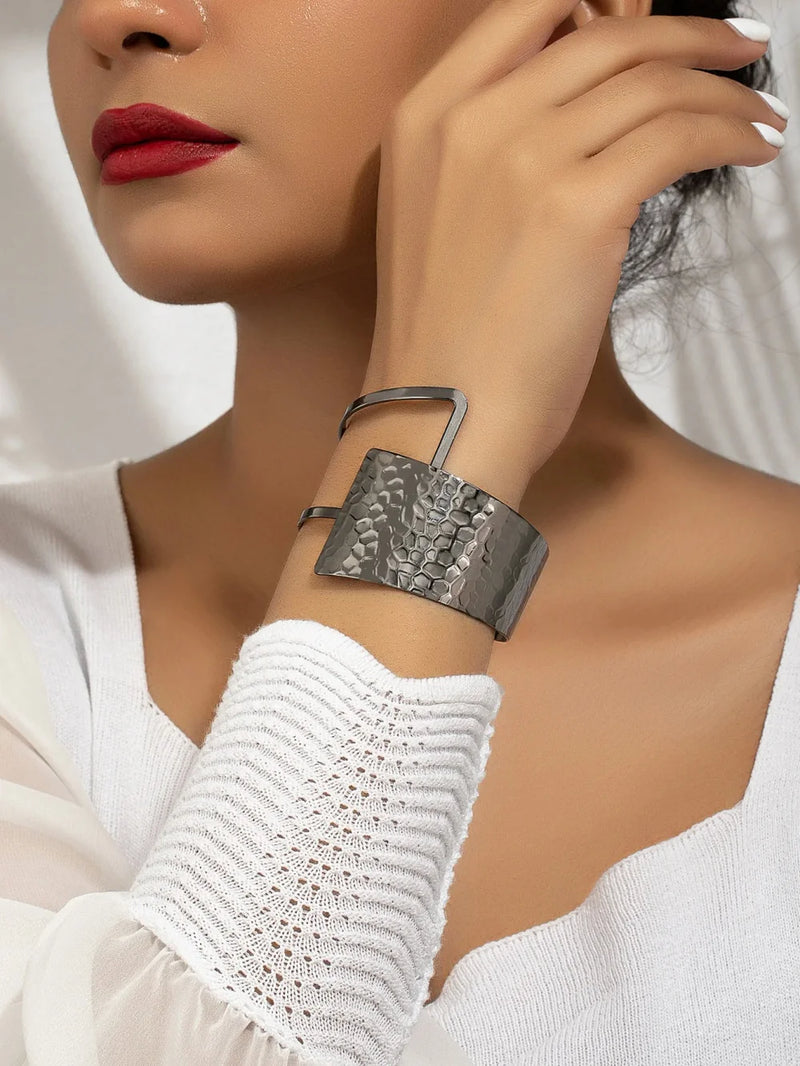 Creative And Exaggerated Bracelet, Niche Design, Cool Open-Ended Bracelet, A Personalized Gift For Your Savage Girlfriend