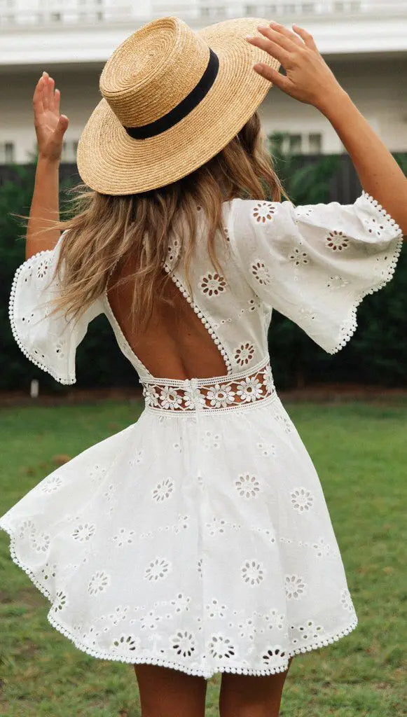 Fashion Summer Women White Dress Casual Backless Mini Dresses Hollow Out Floral Embroidery Cotton Party Dress New Robe 18504