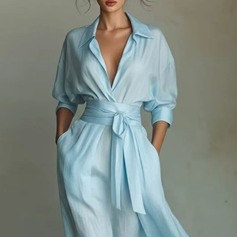 Vestido Longo com Recortes Vazados e Bolsos