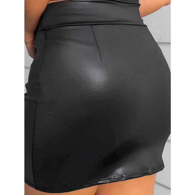 Cirrê Short Black Skirt Belt Buckle Ring Lashing Imita Leather Fake High Waist Cirre Fashion Blogger Trend