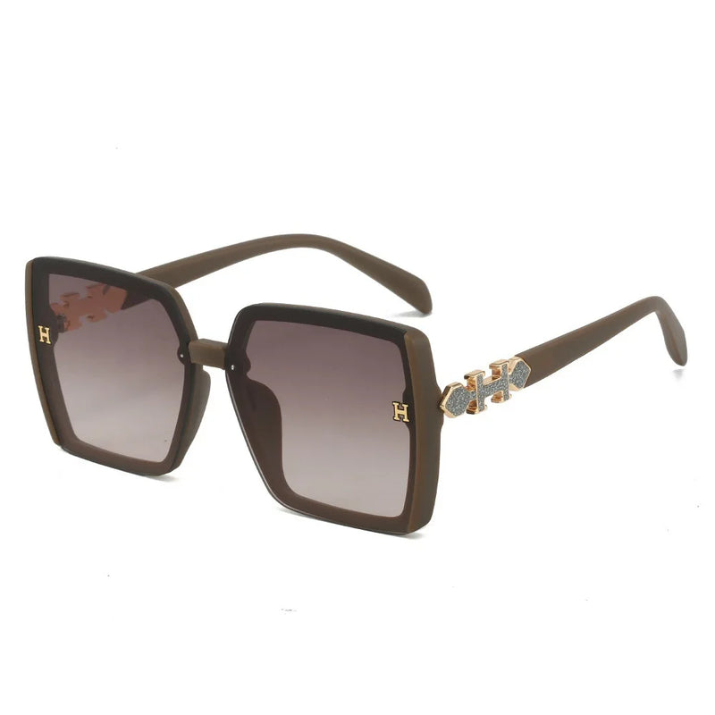 New Fashion Women's Sunglasses Light Luxury Travel Temple Letters UV400 Sunglasses(DS-3011)