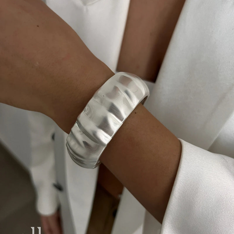 Ingemark Exaggerated Punk Matte Heavy Metal Chunky Open Bangles for Women Vintage Geometric Spring Bracelets Men Couple Jewelry