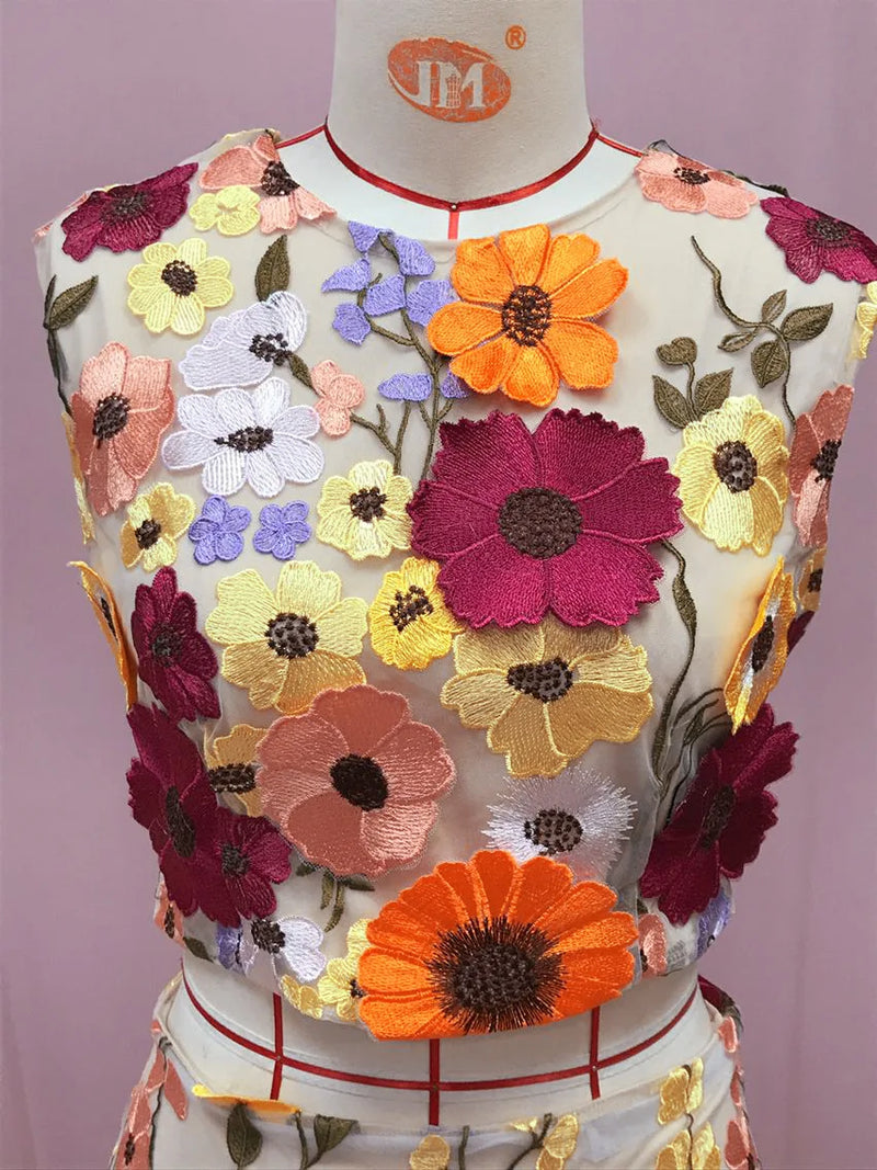 Spring Dress Women's Skirt High-quality Embroidery Hook Pattern Sleeveless Crop Top Wrap Hip Skirt Set of Two Pieces