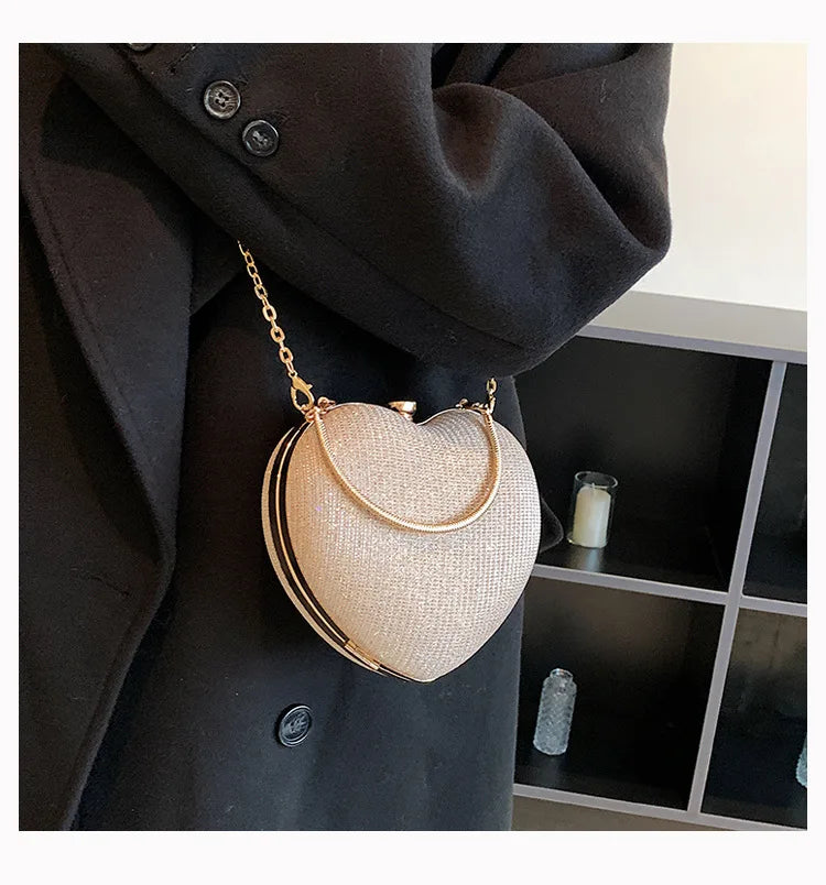 Evening Clutch Bag Women Bag Shiny Handbag Heart Shape Metal Clutches Bag Fashion Chain Shoulder Crossbody Bag Luxury Lady Purse