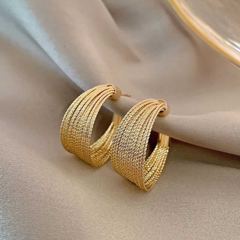 New Fashion Trend Unique Design Elegant Delicate Retro Exaggerated Multilayer Stud Earrings Women Jewelry Party Gifts Wholesale