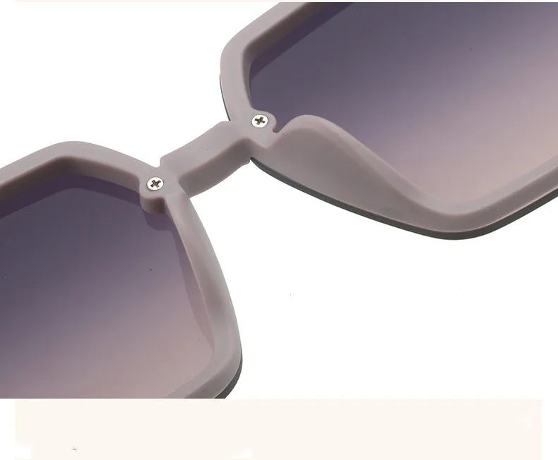 New Fashion Women's Sunglasses Light Luxury Travel Temple Letters UV400 Sunglasses(DS-3011)