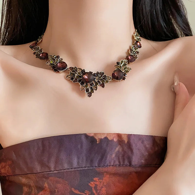 Colares de folhas vintage Draweye estilo medieval hipérbole gargantilhas joias strass