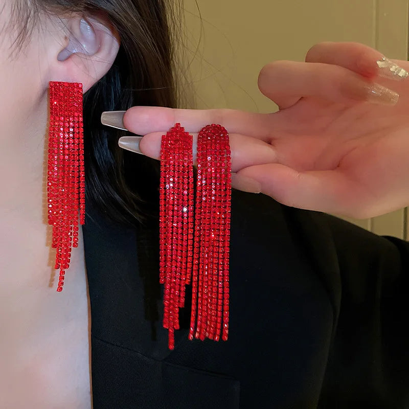 Irregular Long Tassel Earrings for Women Creative High Sense Light Luxury Solid Red Drop Earring Inlaid Rhinestone Jewelry Gifts