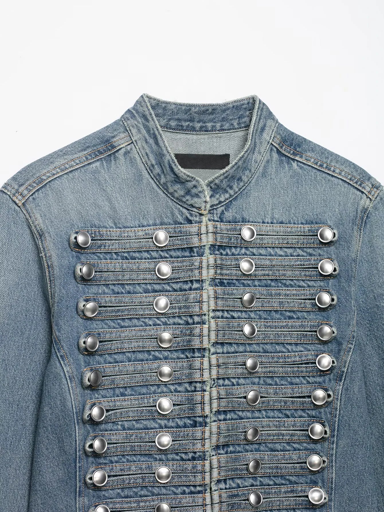 YENKYE Women's Cropped Denim Jacket Front Button Frayed Hem Stand Collar Streetwear Coat