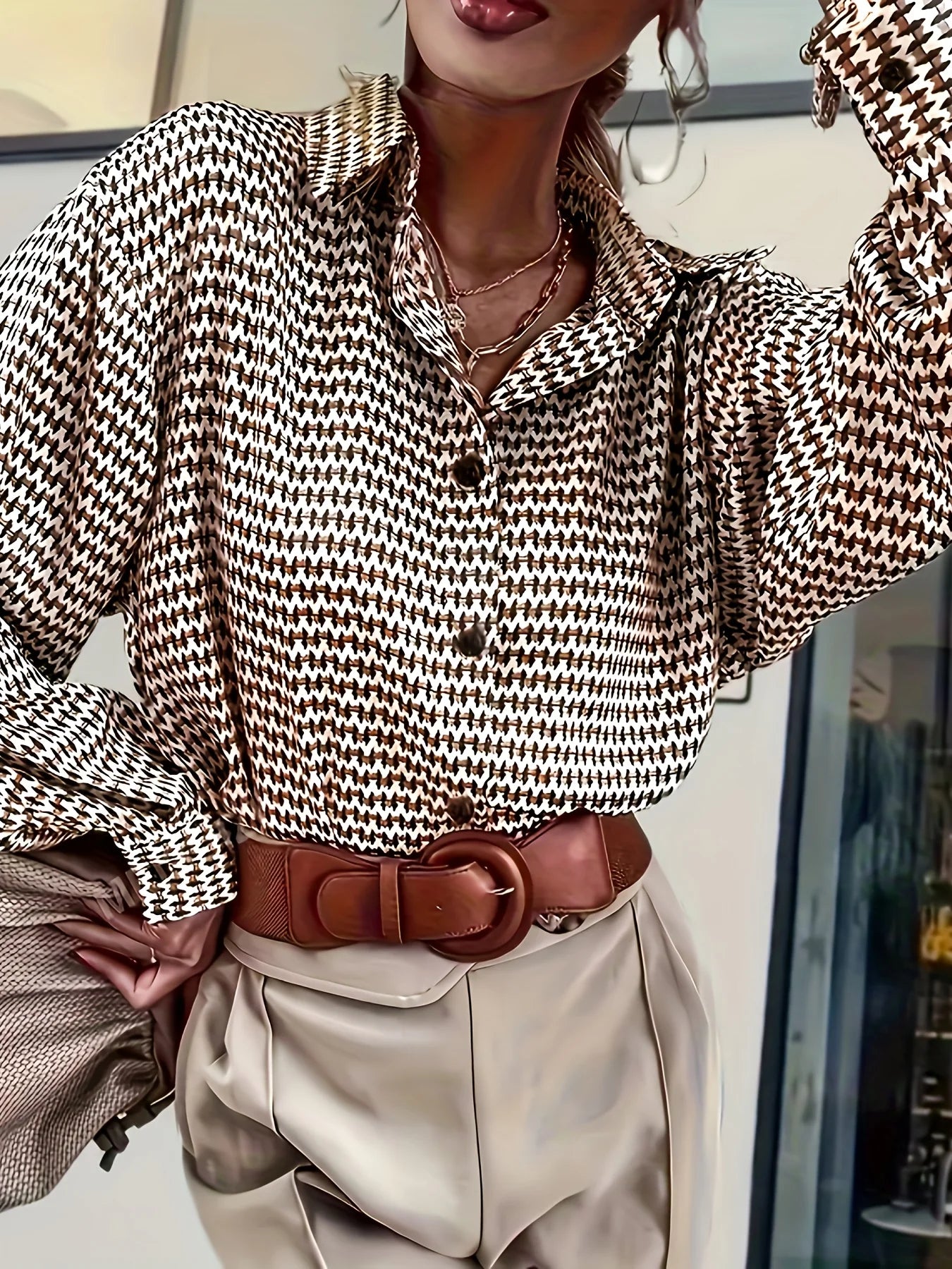 Ladies' Casual, Fashionable, Comfortable Printed Single Row Button-Up Lapel Long-Sleeved Shirt