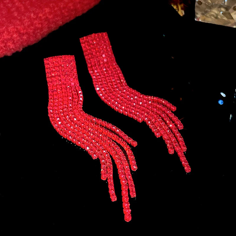 Irregular Long Tassel Earrings for Women Creative High Sense Light Luxury Solid Red Drop Earring Inlaid Rhinestone Jewelry Gifts