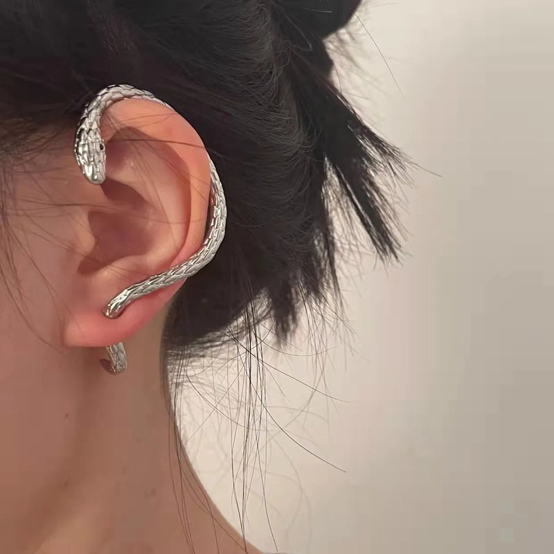 New Fashion Trend Unique Design Elegant Exquisite Light Luxury Exaggerated Serpentine Earrings Female Jewelry Party Senior Gift
