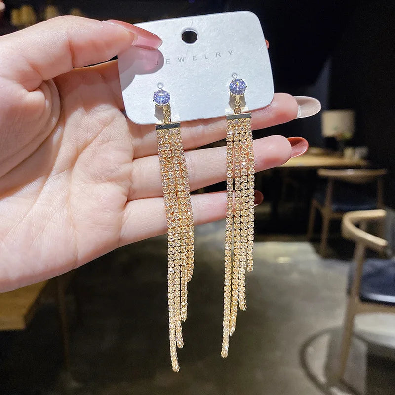 New Fashion Trend Unique Design Elegant Exquisite Light Luxury Exaggerated Serpentine Earrings Female Jewelry Party Senior Gift
