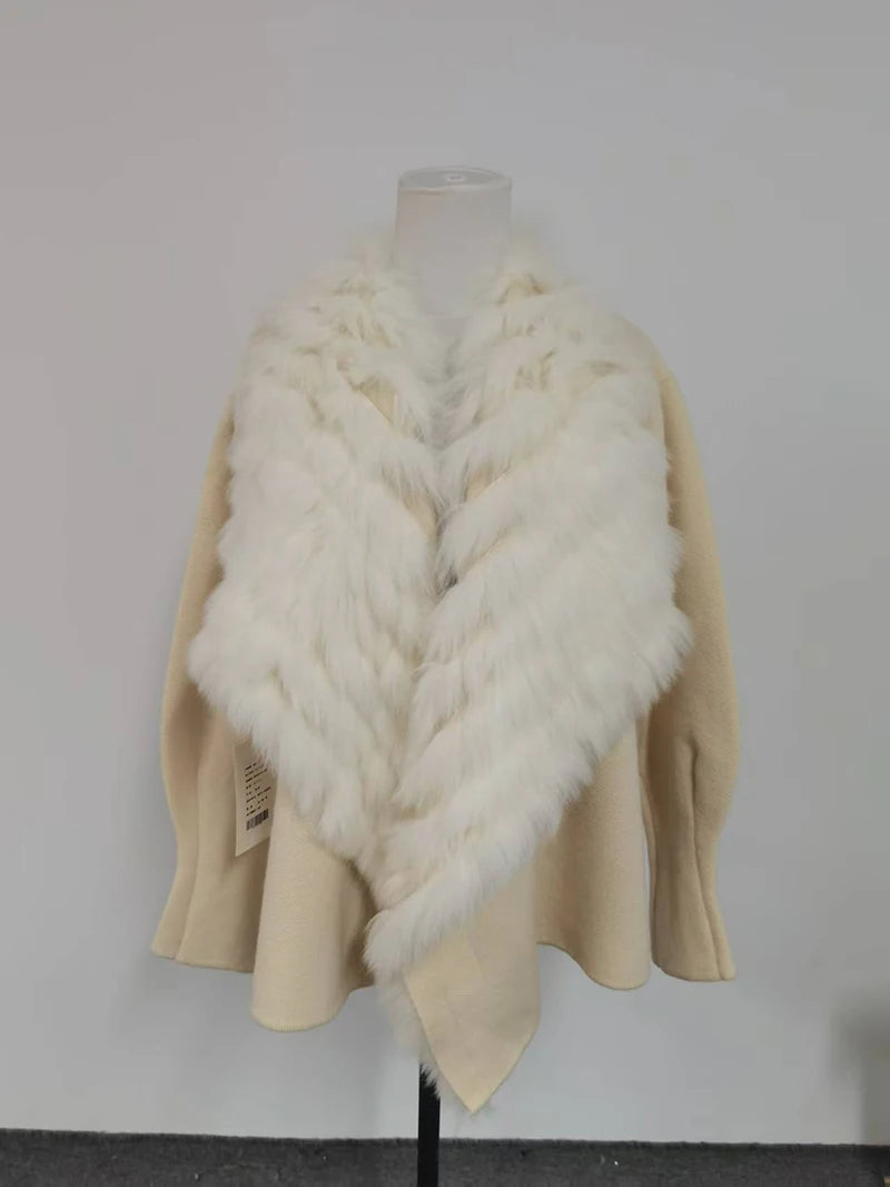 2025 Faux Fur Trim Knit Coat Fox Like Collar Plush Cardigan Women Winter Thick Designer Warm Touch