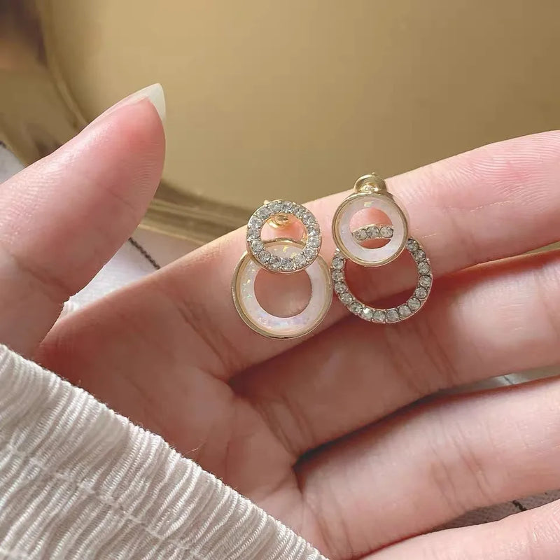 Trending Metal Geometry Stud Earring Fashion New Design Irregular Minimalist Earrings for Women Fashion Jewelry Gifts 2024
