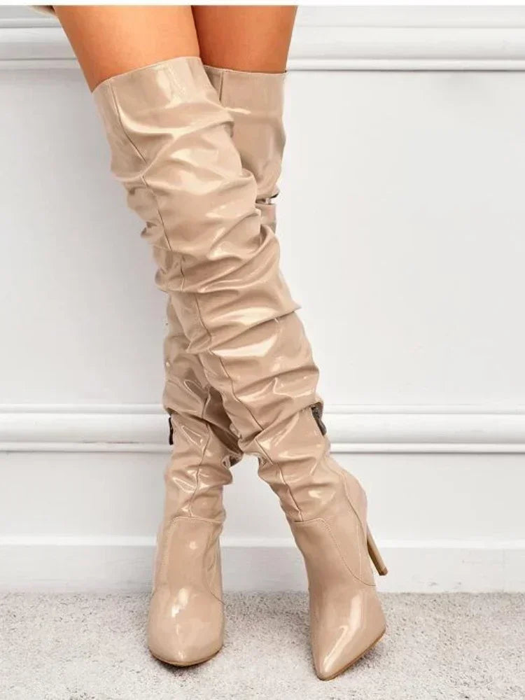 Botas acima do joelho femininas, bico fino, zíper lateral preto, salto alto fino, brilhante, plissado, salto alto