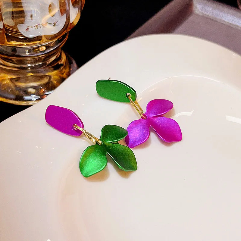2025 New In Trend Korean Green Rose Color Flower Drop Earrings for Women Exaggerated Flower Hanging Sweet Earrings Jewelry Gift