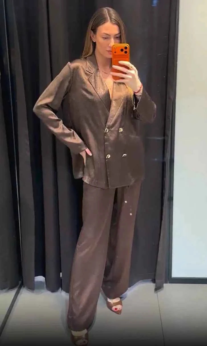 Women's Suit 2026 Spring New Style Reddish-Brown Long Sleeve Draped Pleated Decorative Simple Blazer and Trousers Set Fashion