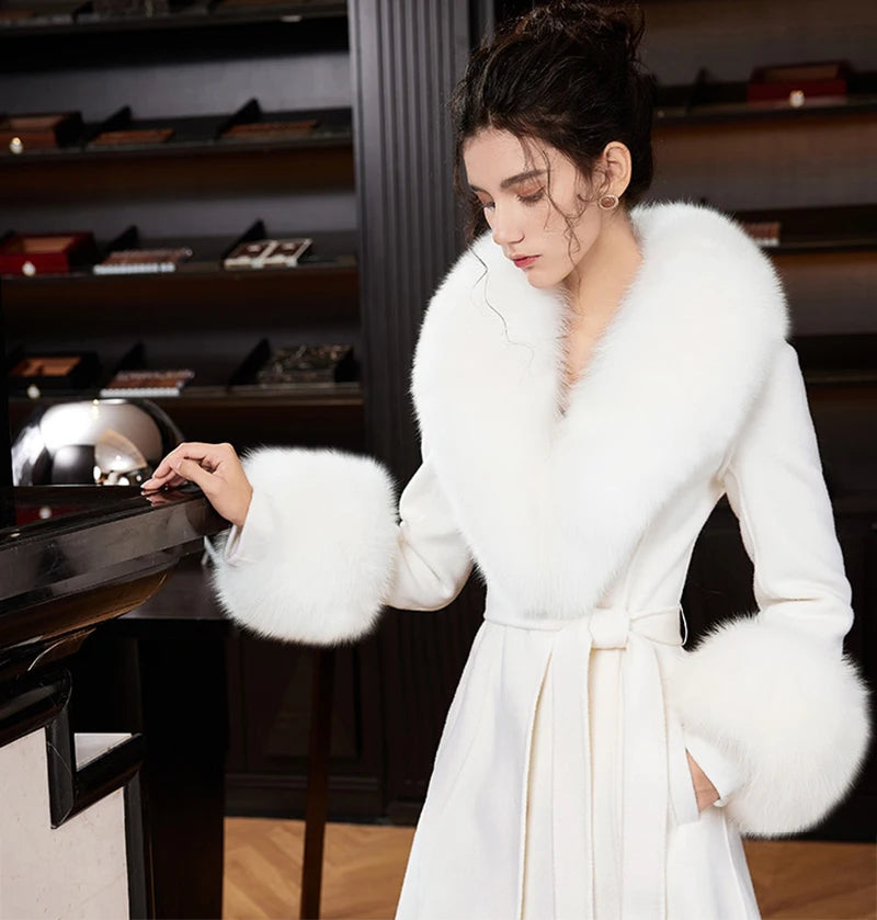 Luxury 2025 Real Fox Fur Collar And Cuffs Set for Women Winter Neck Warmer Fashion Scarf ShawlS Wrap Combo Large Size Furry Fur