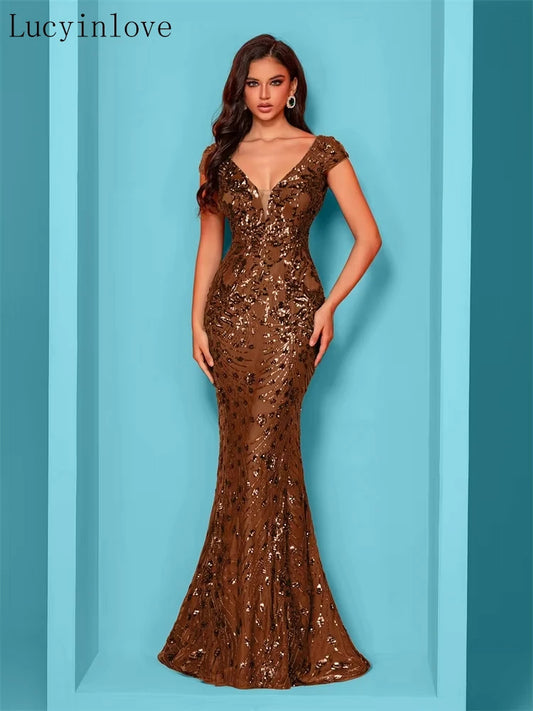 Vestido de Casamento com Lantejoulas, Bordado e Modelagem Sereia
