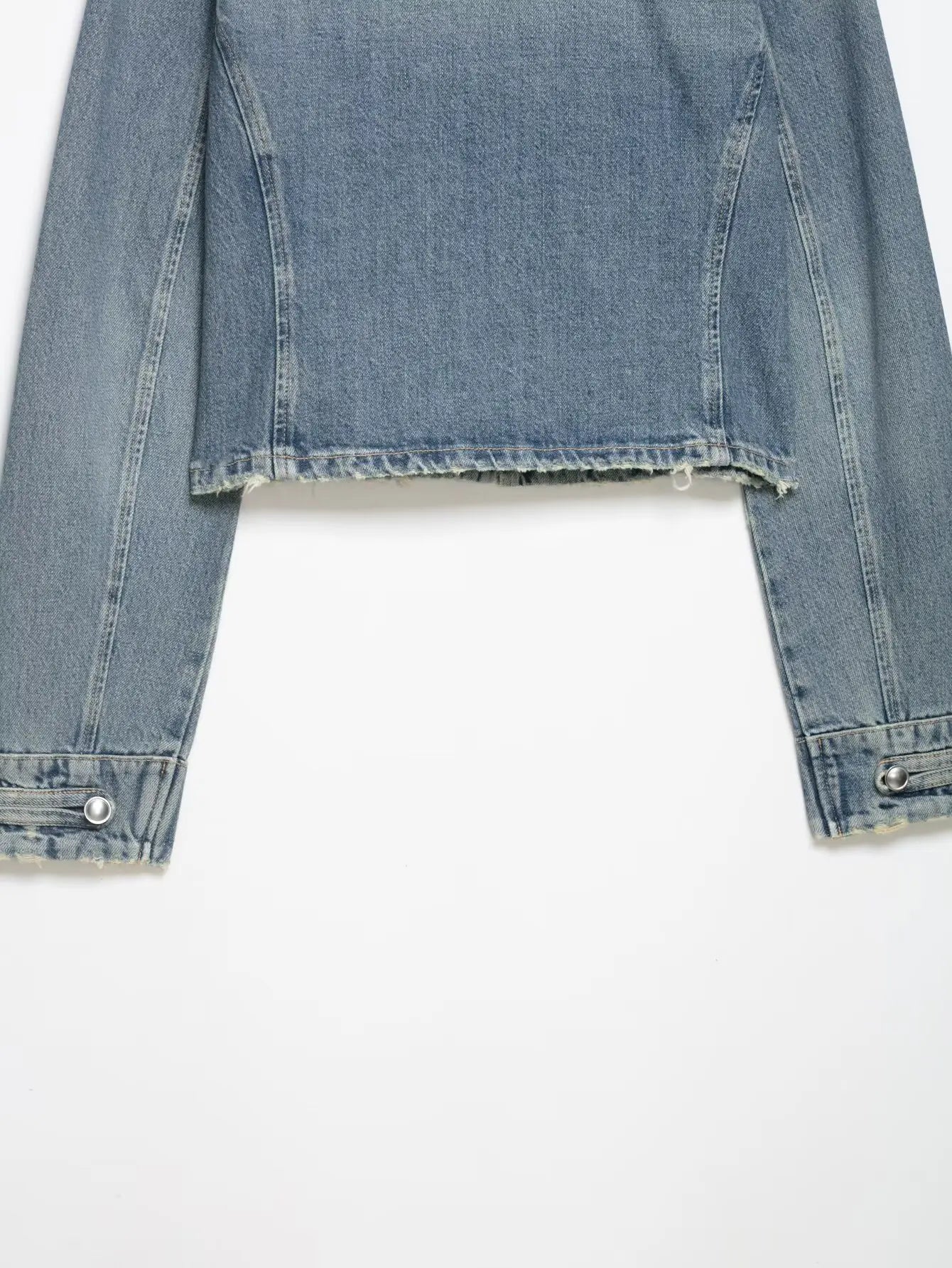 YENKYE Women's Cropped Denim Jacket Front Button Frayed Hem Stand Collar Streetwear Coat