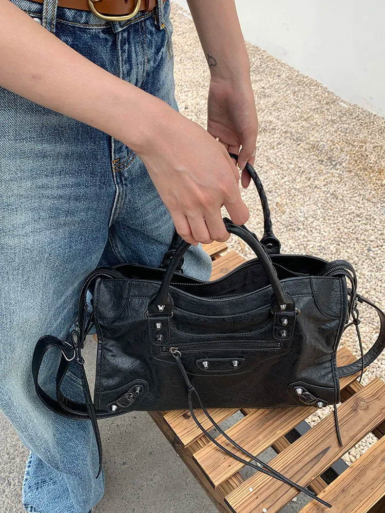 City Motorcycle Shoulder Bag Tote Bag for Women Luxury Designer 2026 Autumn and Winter handbag crossbody Large Capacity
