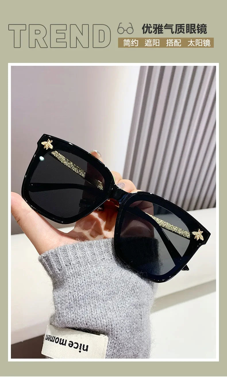2024 New Small Square Sunglasses Women Men Luxury Brand Bee Sun Glasses Ladies Special Eyewear UV400 Girls Oculos De Sol Gafas