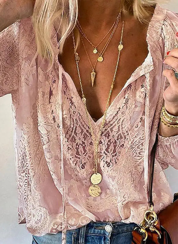 Blusas femininas 2025 Moda Primavera Verão Boho Renda Oco Decote Em V Profundo Pulôver Camisa Feminina Elegante Blusa Casual Tops Soltos