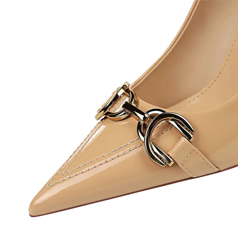 Sapatos de salto alto sensuais de 10 cm, cor vinho, nude, para mulheres, stripper, salto agulha, couro brilhante, para casamento, noiva, vermelho de qualidade