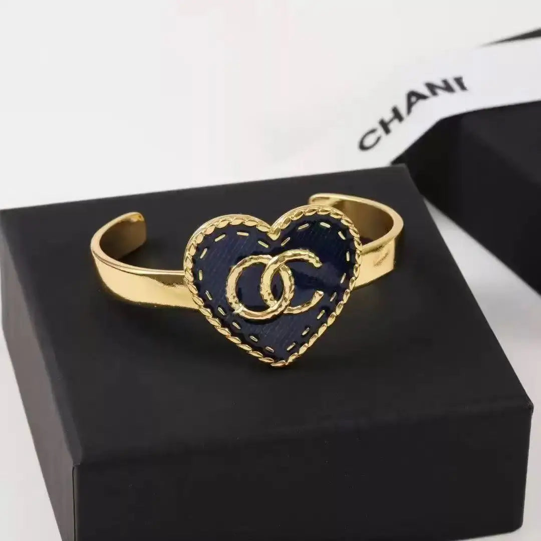 Pulseira Feminina Dourada Vazadacom Esmalte Colorido – Estilo Luxo Elegante