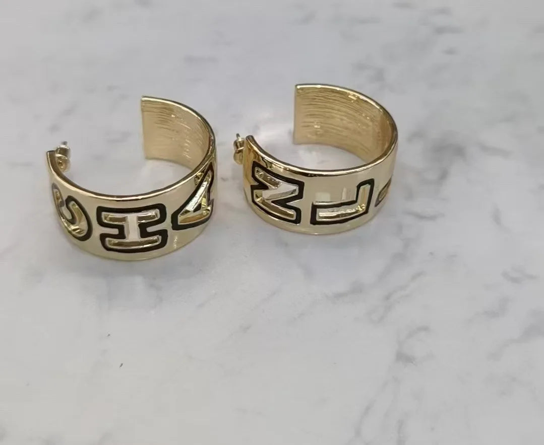 Pulseira Feminina Dourada Vazadacom Esmalte Colorido – Estilo Luxo Elegante