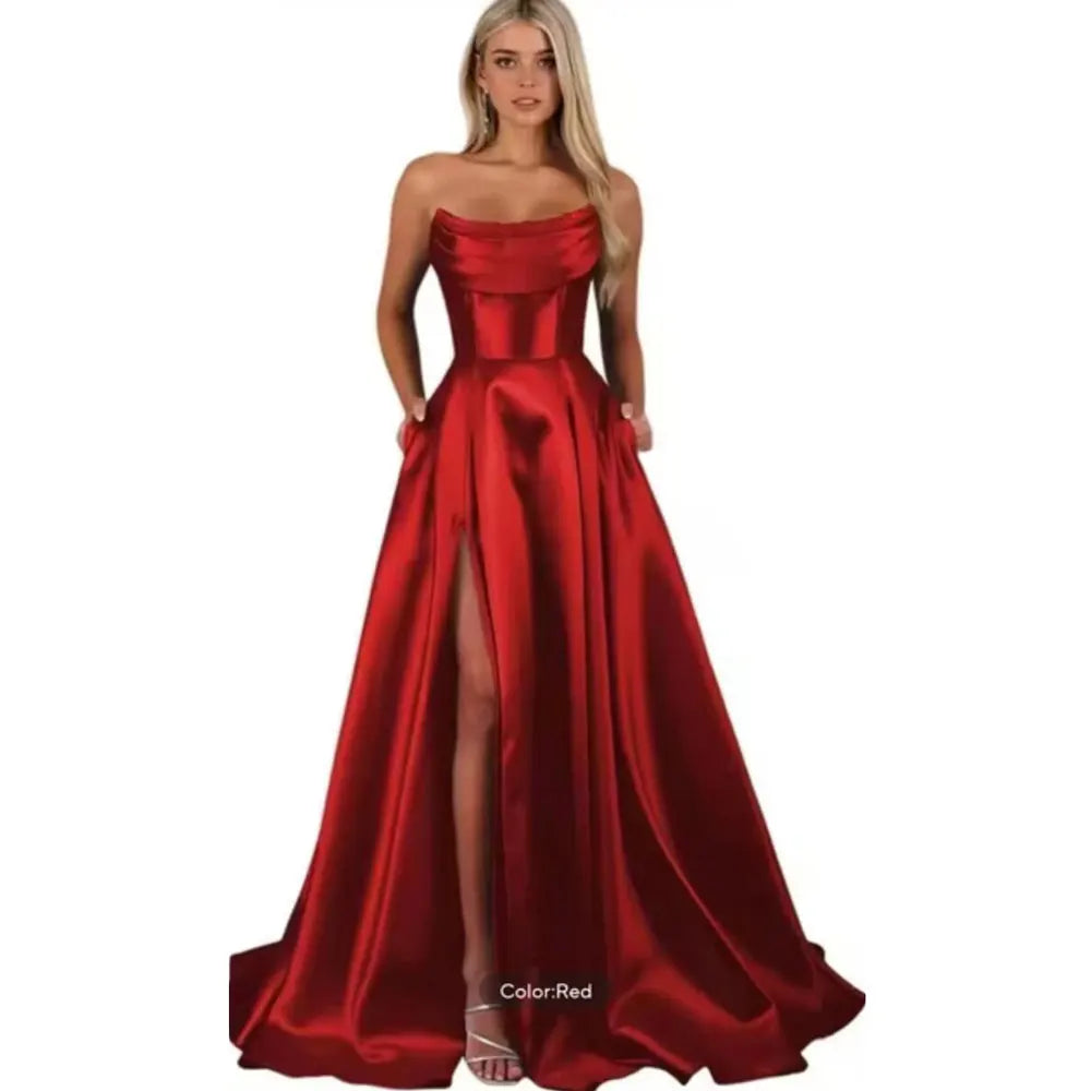 Vestido de Festa em Cetim com Bolsos, Tomara Que Caia e Modelagem Evasê